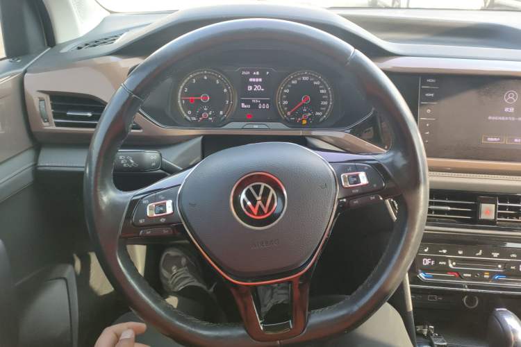 Used Volkswagen Tharu 2020 280TSI Two-Wheel Drive Luxury Plus Version China VI Standard