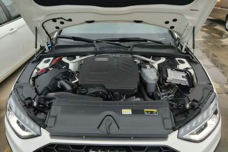 Used Audi A4L 2023 40 TFSI Luxury Dynamic Model
