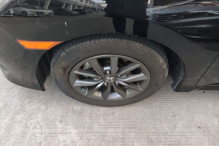 Used Honda Civic 2016 220TURBO CVT Luxury Edition
