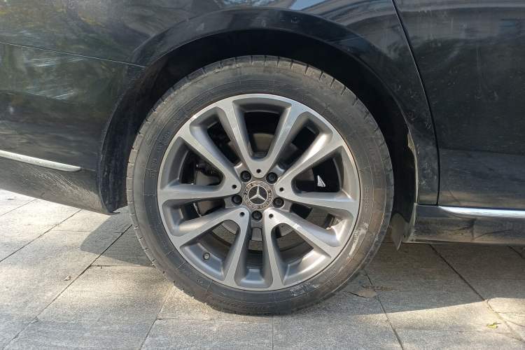 Used Mercedes-Benz E-Class 2020 Facelift E 260 L