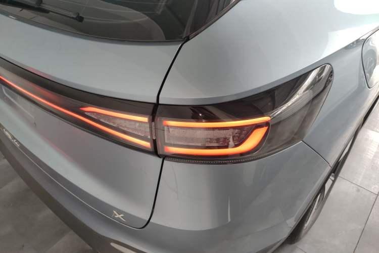 Used Volkswagen ID.4 X 2025 Smart Version Pure & Intelligent Enjoyment Edition
