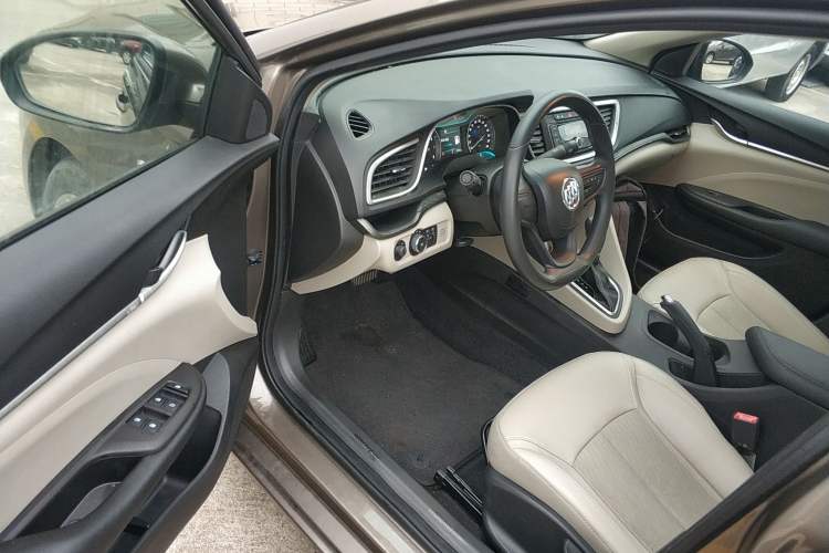 Used Buick GT 2017 15N Automatic Elite Version
