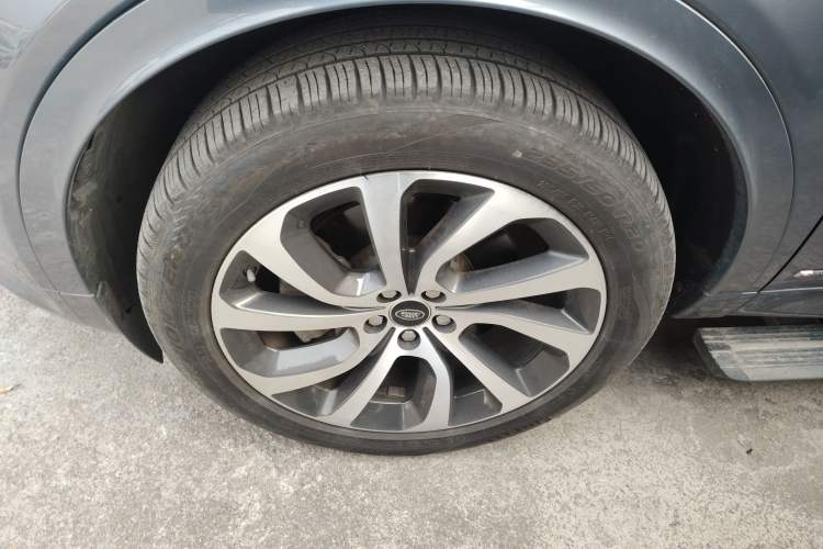 Used Land Rover Discovery Sport 2020 249 PS R-Dynamic Performance Edition
