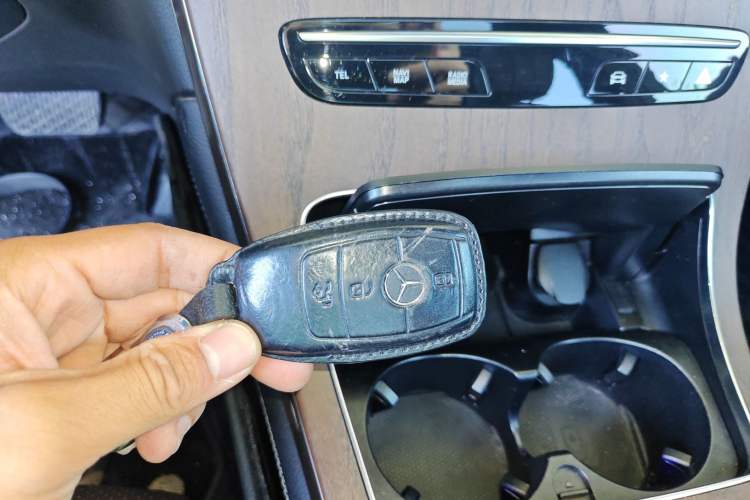 Used Mercedes-Benz GLC 2020 Facelift GLC 300 L 4MATIC Dynamic Edition
