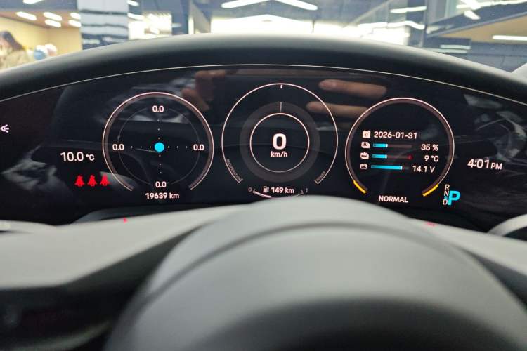 Used Porsche Taycan 2022-Year Updated Taycan
