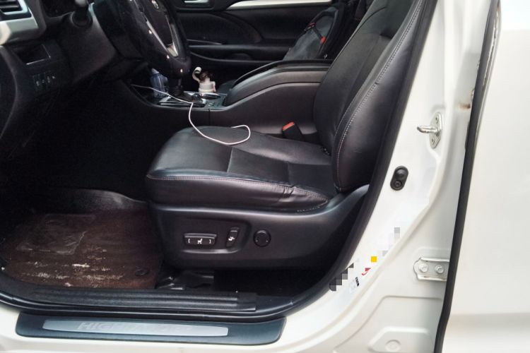 Used Toyota Highlander 2018 2.0T Four-Wheel Drive Prestige Version 7 Seats China VI Standard
