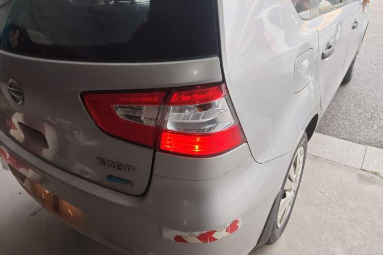 Used Nissan Livina 2015 1.6XE Manual Comfort Edition
