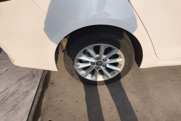 Used Toyota Corolla 2021 Dual-Motor 1.8L E-CVT Elite Edition
