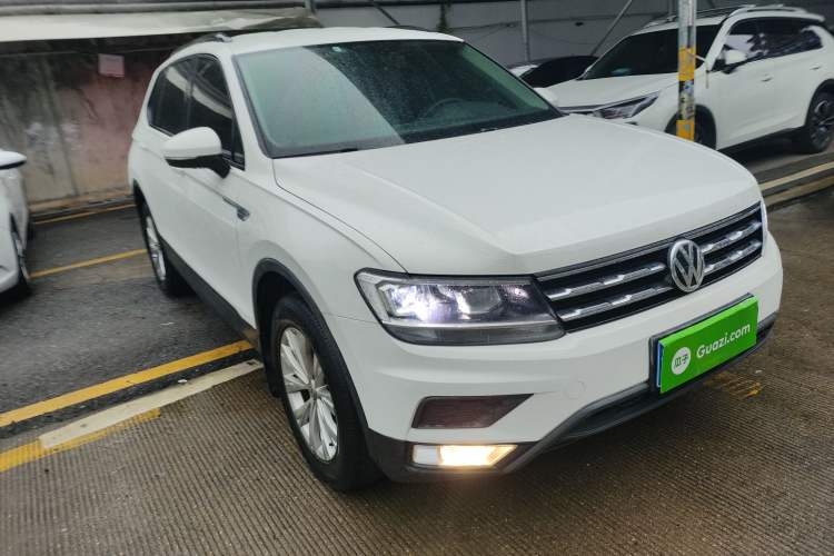 Used Volkswagen Tiguan L 2017 330TSI Automatic Two-Wheel Drive Luxury Edition
