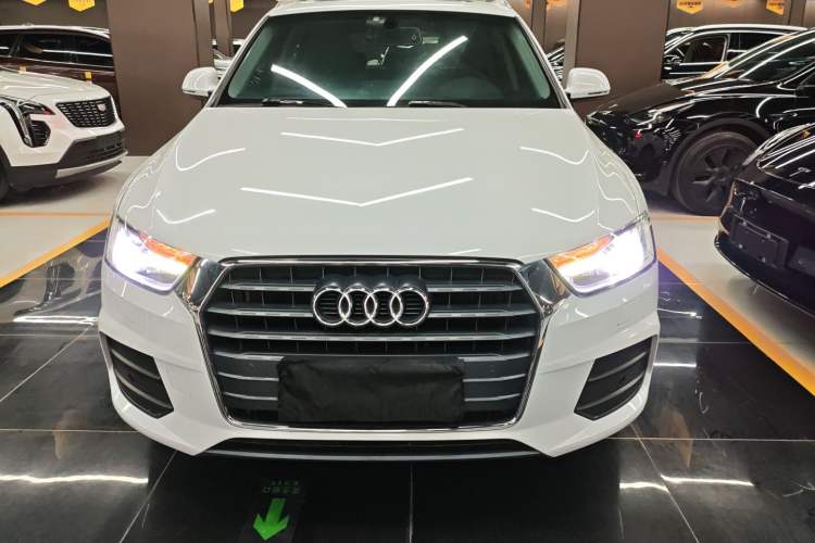 Used Audi Q3 2017 30 TFSI Fashion Model
