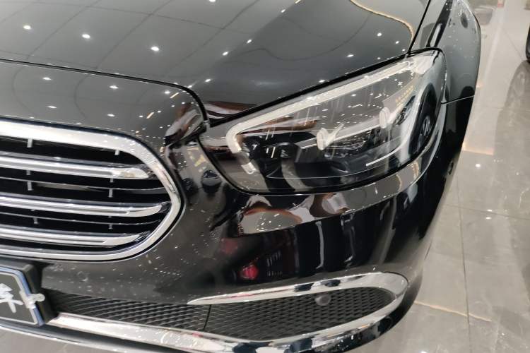 Used Mercedes-Benz E-Class 2022 E 260 L
