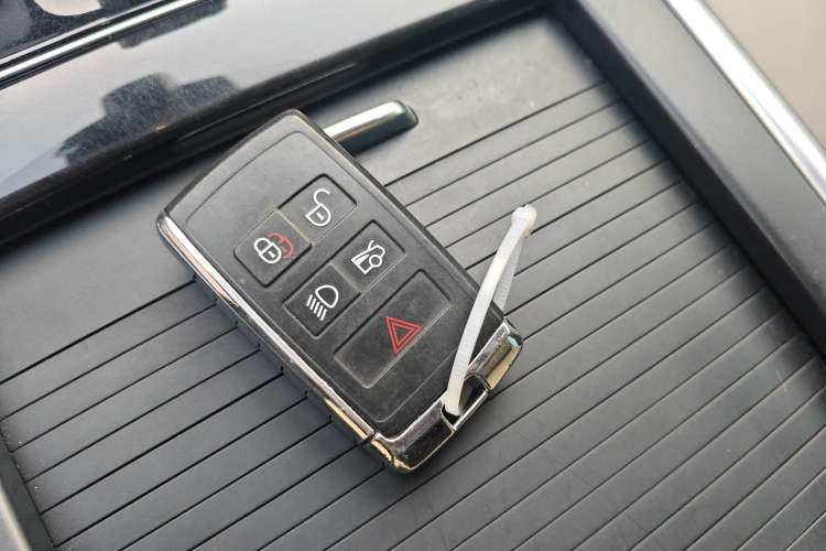 Used Jaguar XEL 2020 2.0T 200 PS S Advanced Elegance Edition
