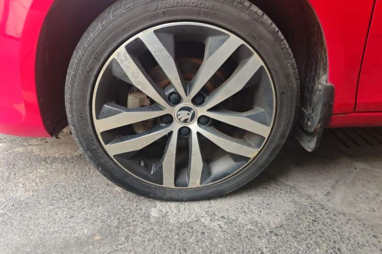 Used Skoda Fabia 2014 1.6L Automatic Sport Edition
