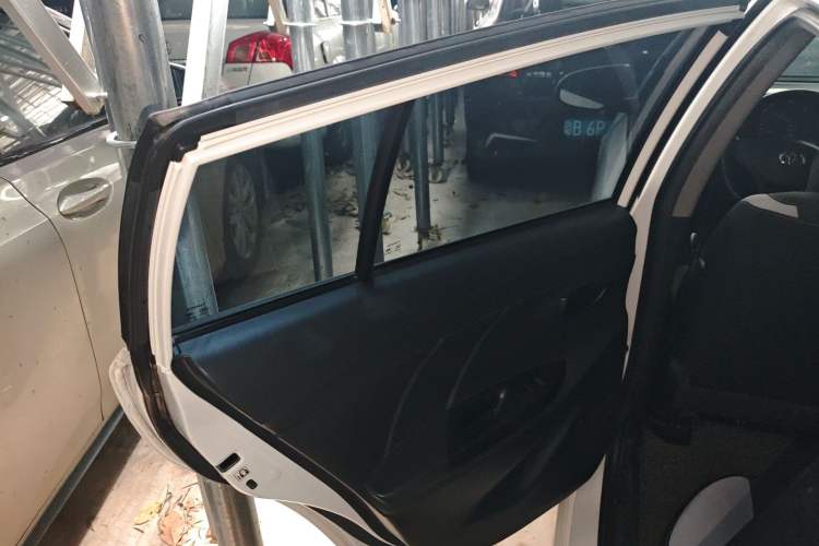 Used Toyota YARiS L 2021 1.5L CVT Leading Edition
