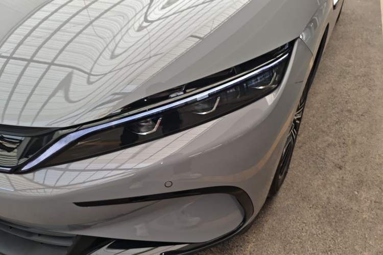 Used BYD Han 2025 DM-i Intelligent Driving Edition 125KM LiDAR Flagship Model