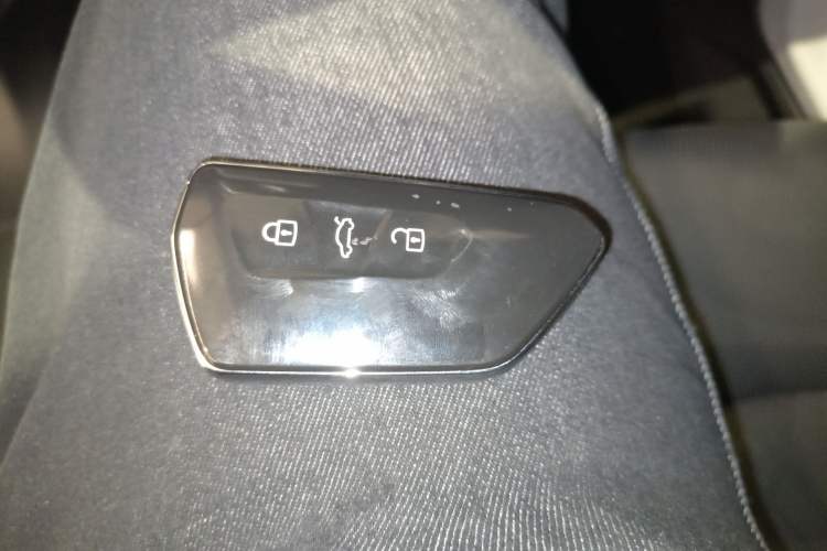 Used Volkswagen Teramont 2024 380TSI Four-Wheel Drive Longxiang Edition
