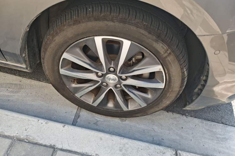 Used Buick GL6 2018 18T 6-Seater Prestige Model