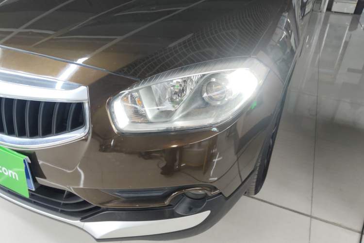 Used Brilliance V5 2016 1.5T Automatic Two-Wheel Drive Smart Version
