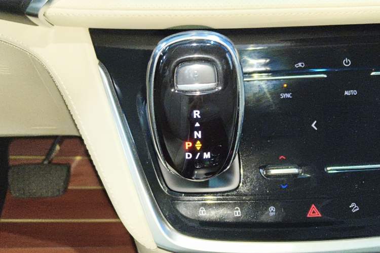 Used Buick GL8 2023 ES Lu Zun Deluxe Model