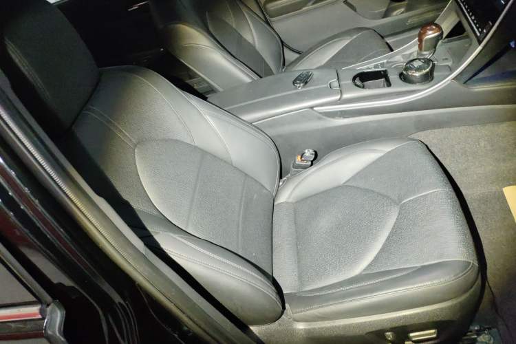 Used Toyota Avalon 2021 2.5L Luxury Edition