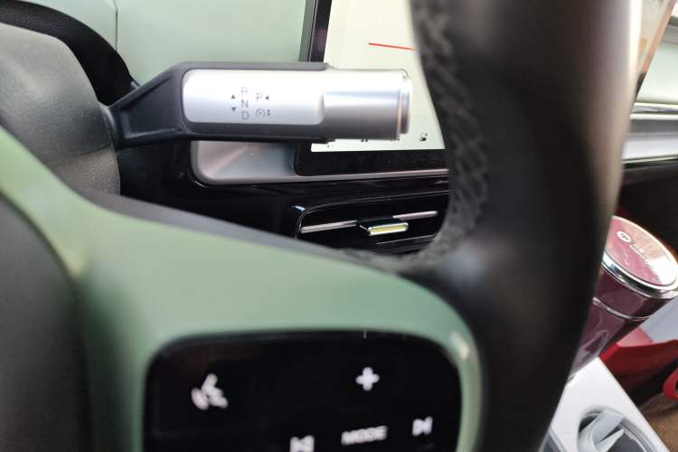 Used AION Y 2022 Plus 70 Tech Edition