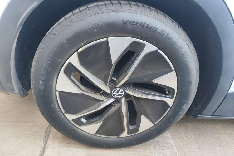 Used Volkswagen ID.4 CROZZ 2025 Pure Edition