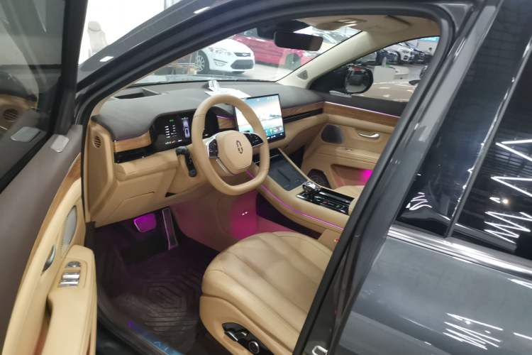 Used Hima AITO M7 2024 1.5T Rear-Drive Plus Version 5 Seats