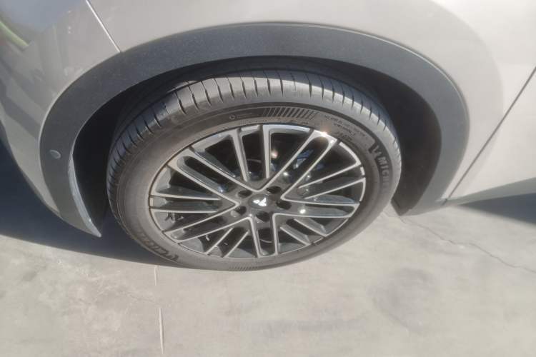 Used  firefly 2025 Illuminated Edition