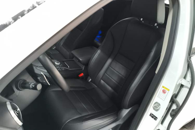 Used Wey VV5 2021 1.5T Two-Wheel Drive Smart Pioneer
