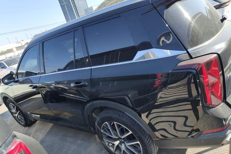 Used GAC Trumpchi GS8 2022 Linghang Series 2.0 TGDI Two-Wheel-Drive Luxury Smart Connectivity Version (7 Seats)
