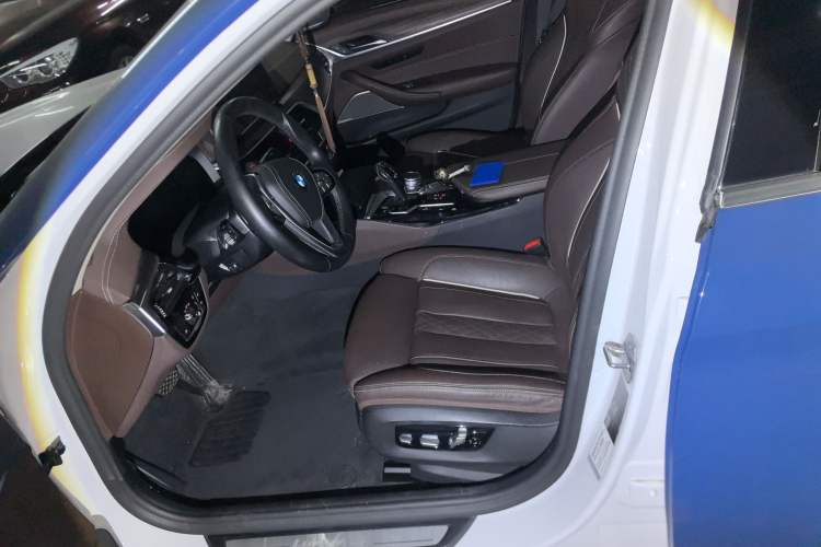 Used BMW 5 Series 2021 530Li Luxury Edition Premium Package
