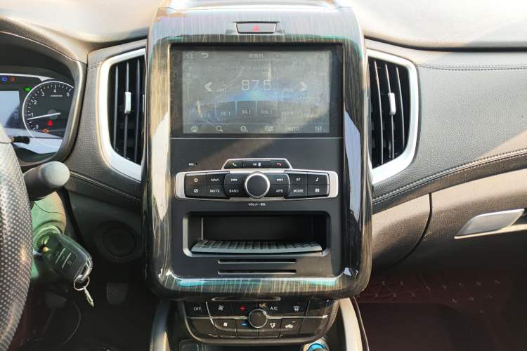 Used SWM X7 2020 2.0L Manual Champion Edition 7 Seats