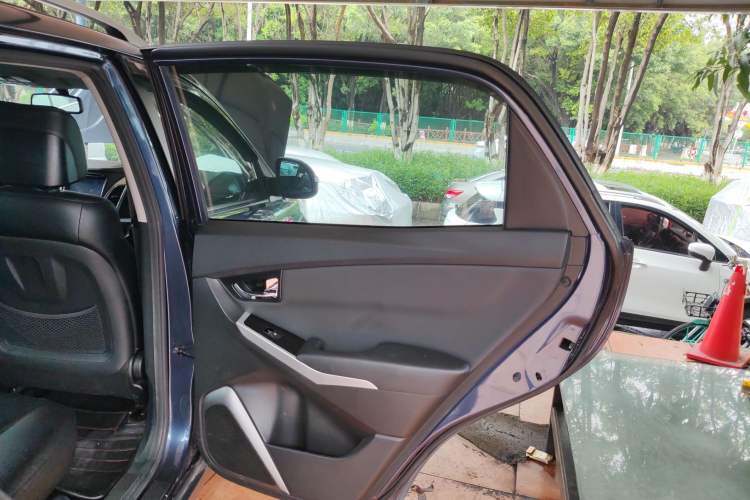 Used SsangYong Korando 2014 2.0L Gasoline 4x4 Automatic Luxury Navigation Edition
