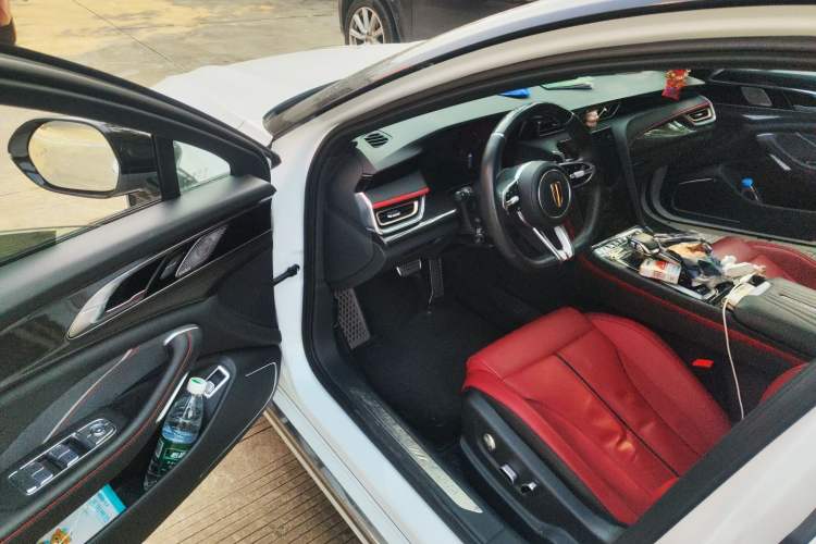 Used Hongqi H6 2023 2.0T ZhiShang Version