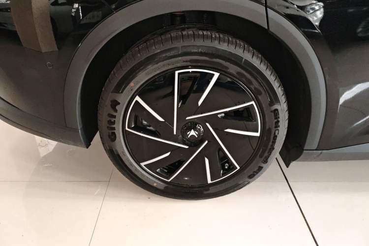 Used ARCFOX Alpha S5 