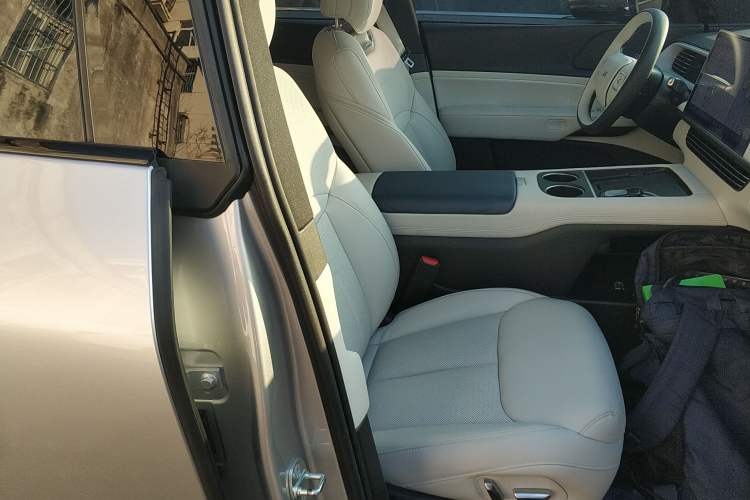 Used XPeng G6 2023 755 Ultra-Long Range Pro
