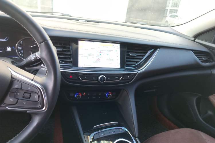 Used Buick Regal 2020 552T Luxury Version
