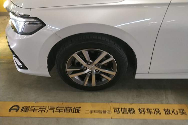 Used Honda Civic 2023 240TURBO CVT Dynamic · Center Stage Special Edition
