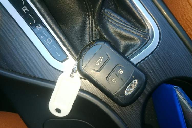 Used Chery Tiggo 7 2016 2.0L CVT Shining Edition
