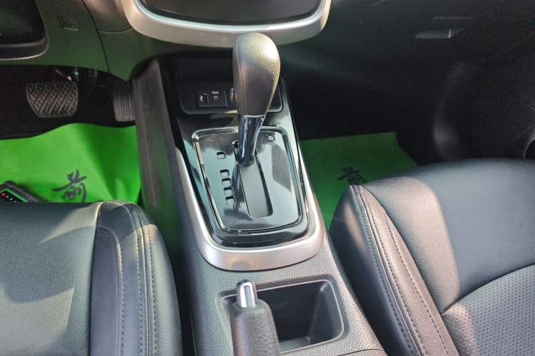 Used Nissan Tiida 2021 1.6L CVT Cool Edition
