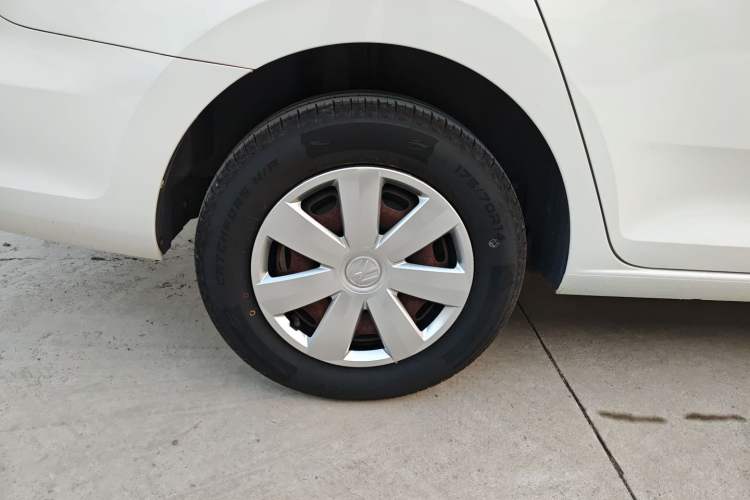 Used Volkswagen Santana 2015 1.6L Manual Fashion Edition
