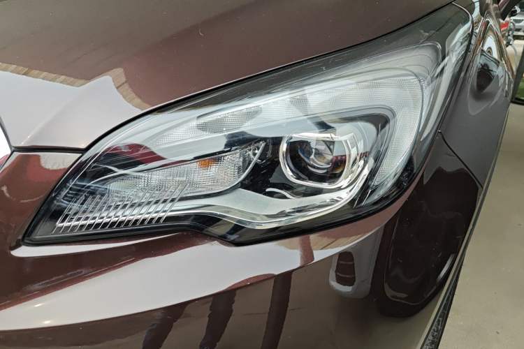 Used Buick Envision 2018 28T Four-Wheel Drive Elite Version