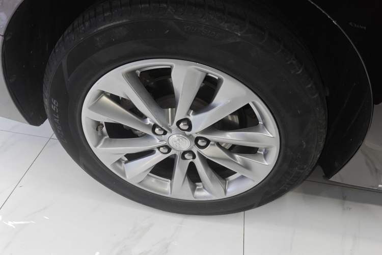 Used Buick GL8 2021 Avenir Aivia 7-Seater Luxury Edition
