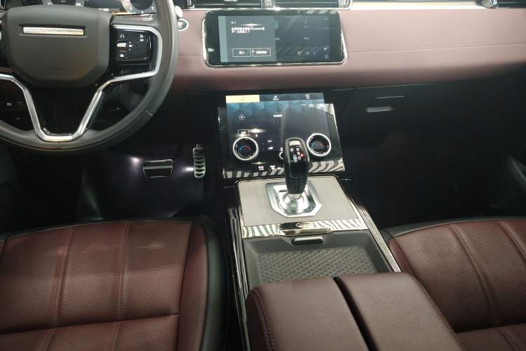 Used Land Rover Range Rover Evoque 2023 Aurora L 249 PS Luxury Edition