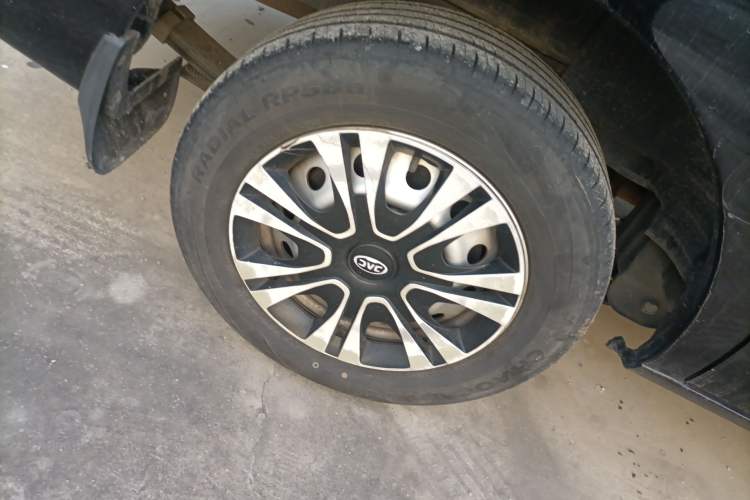 Used  M3 2019 1.8L 5-Seater Express Edition