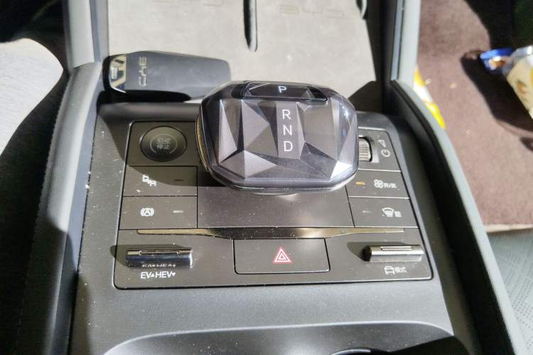 Used BYD Qin L 2024 DM-i 120KM Excellence Model