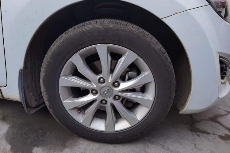 Used Hyundai Elantra (5th Generation / Langdong) 2016 1.6L Manual Luxury Model