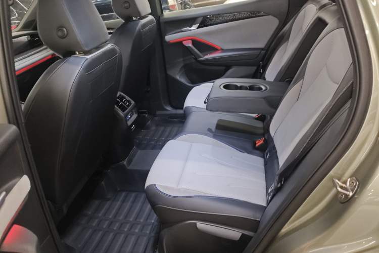 Used Volkswagen Tayron 2025 Tiguan L 380TSI 4Motion Luxury Easy Package