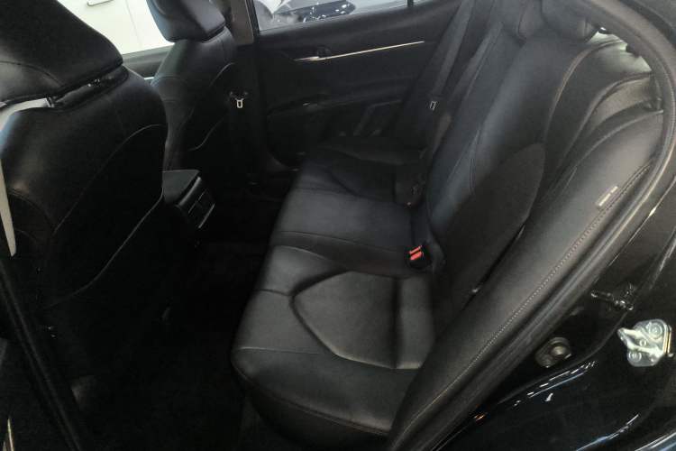 Used Toyota Camry 2019 Revised Version 2.0G Luxury Edition
