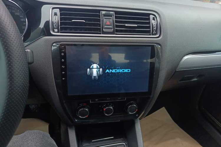 Used Volkswagen Sagitar 2018 1.6L Manual Comfort Model
